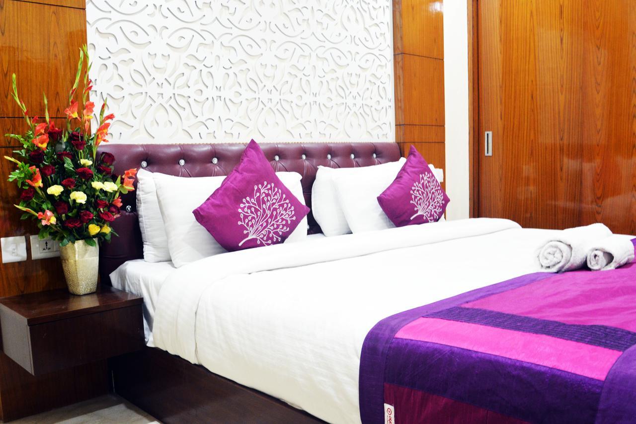 Hotel Trinity Corporate Udyog Vihar à Gurgaon Extérieur photo