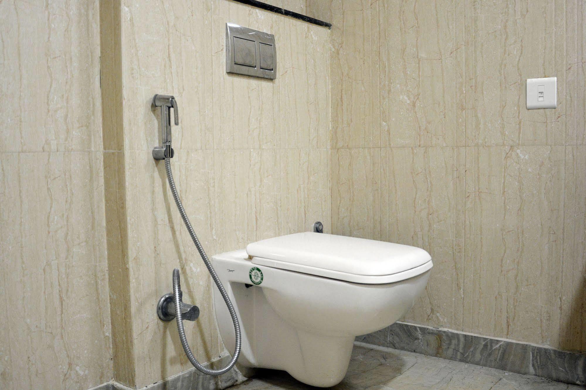 Hotel Trinity Corporate Udyog Vihar à Gurgaon Extérieur photo