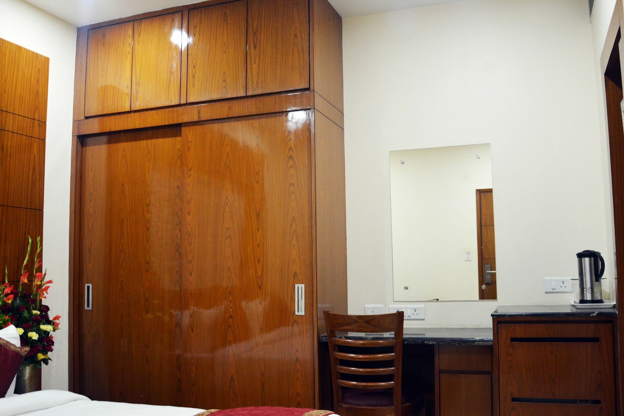 Hotel Trinity Corporate Udyog Vihar à Gurgaon Extérieur photo